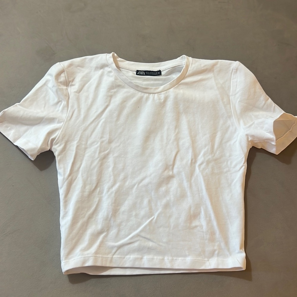 Zara white cropped tee